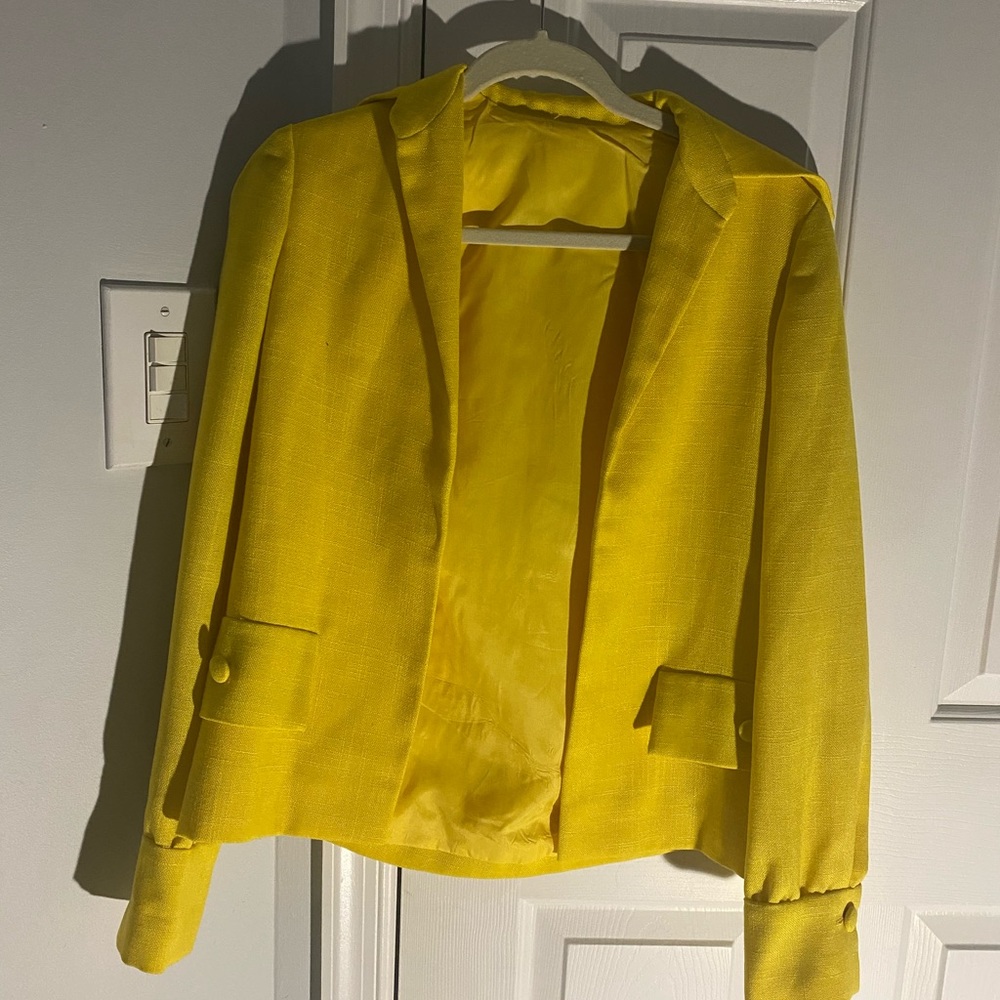 VINTAGE 70s!! Yellow Jacket